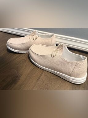 Women’s Casual Canvas Lace-Up Shoes in Beige